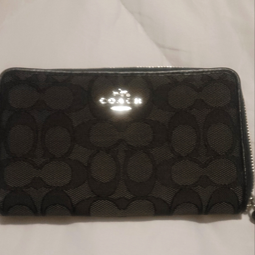 Coach No. M1580 Signature Small Zip Around Wristlet Wallet - Black